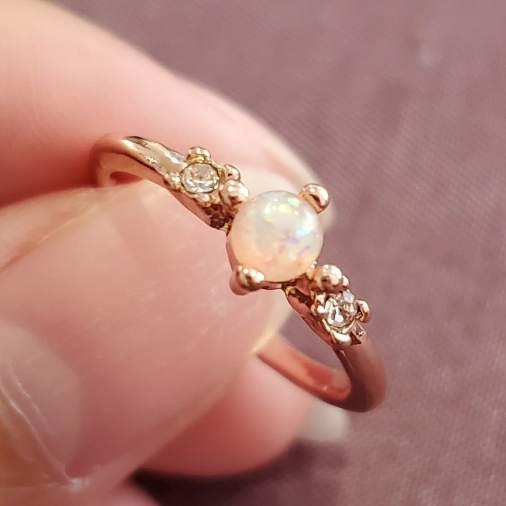 Opal Center Ring